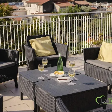 La Terrazza Family Holidays, Sorrento Coaost *
