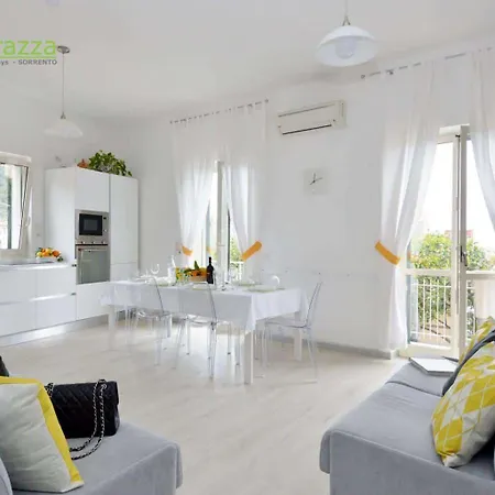 La Terrazza Family Holidays, Sorrento Coaost 度假居